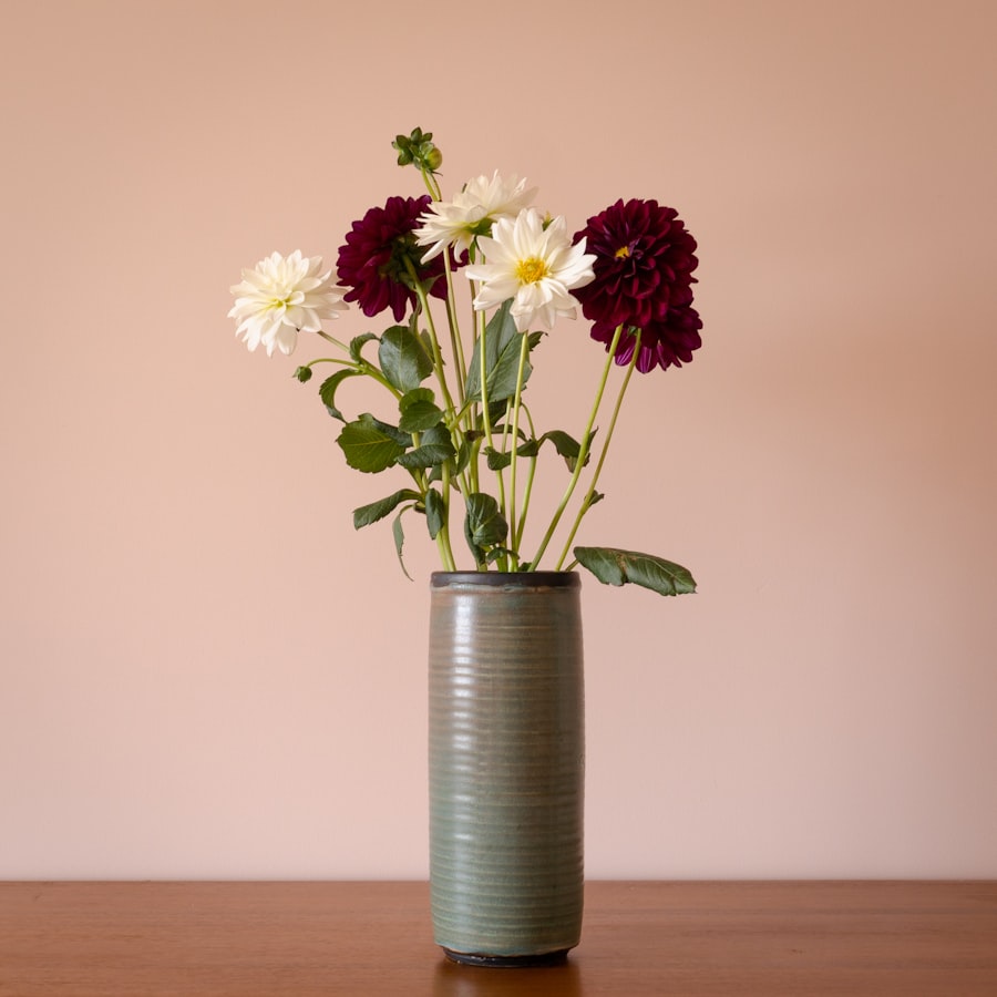 Bud Vase — Sand