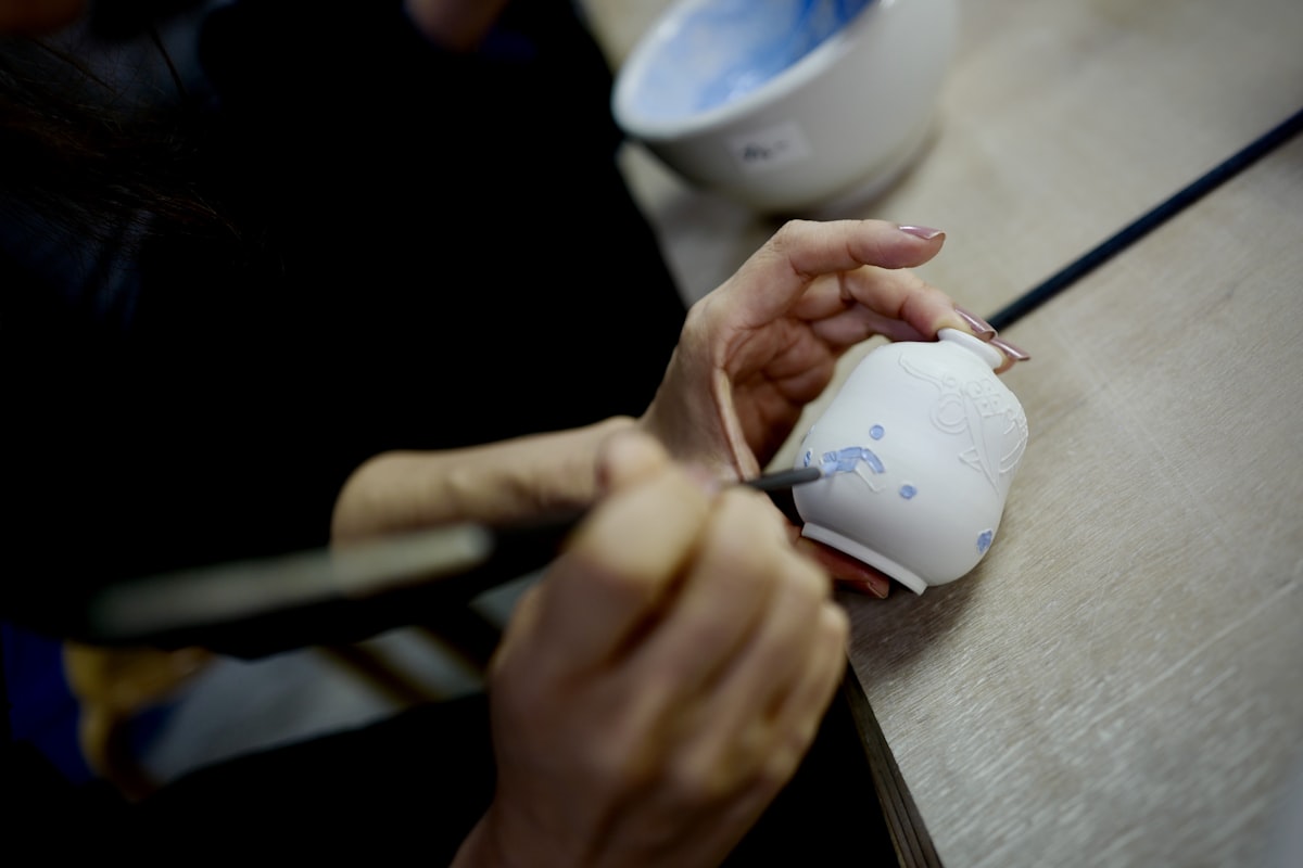 Glazing: Dipping, Pouring and Brushing